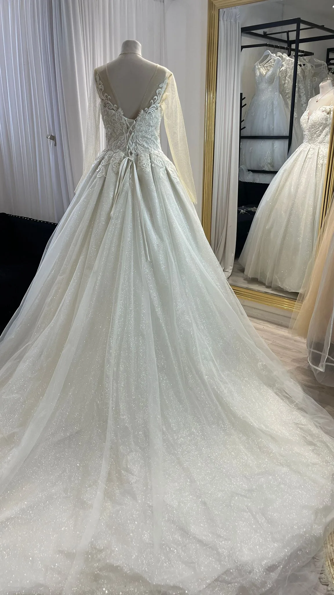 robe de mariée princesse blanche, digne d’un conte de fées – Image 4
