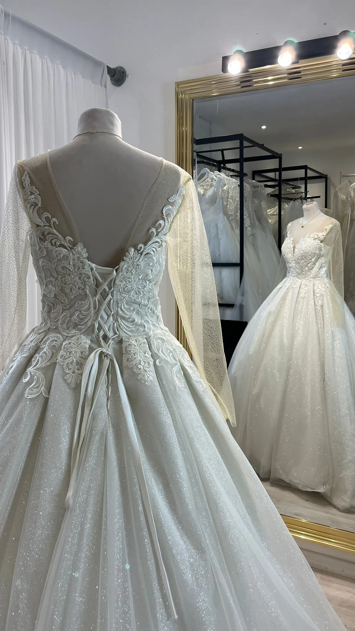 robe de mariée princesse blanche, digne d’un conte de fées – Image 3