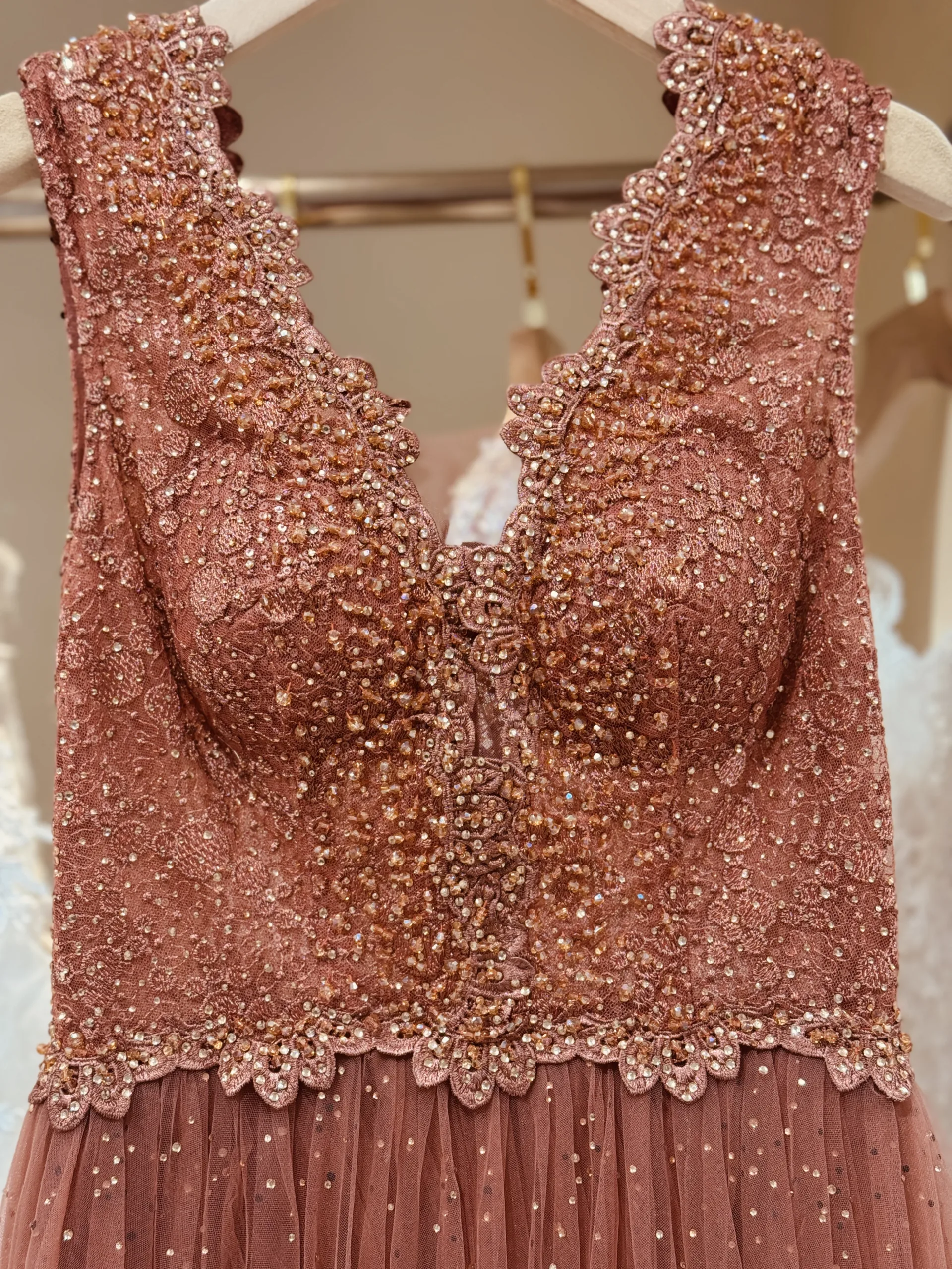 robe de cérémonie longue élégante avec bustier travaillé - idéale pour soirées et galas – Image 6