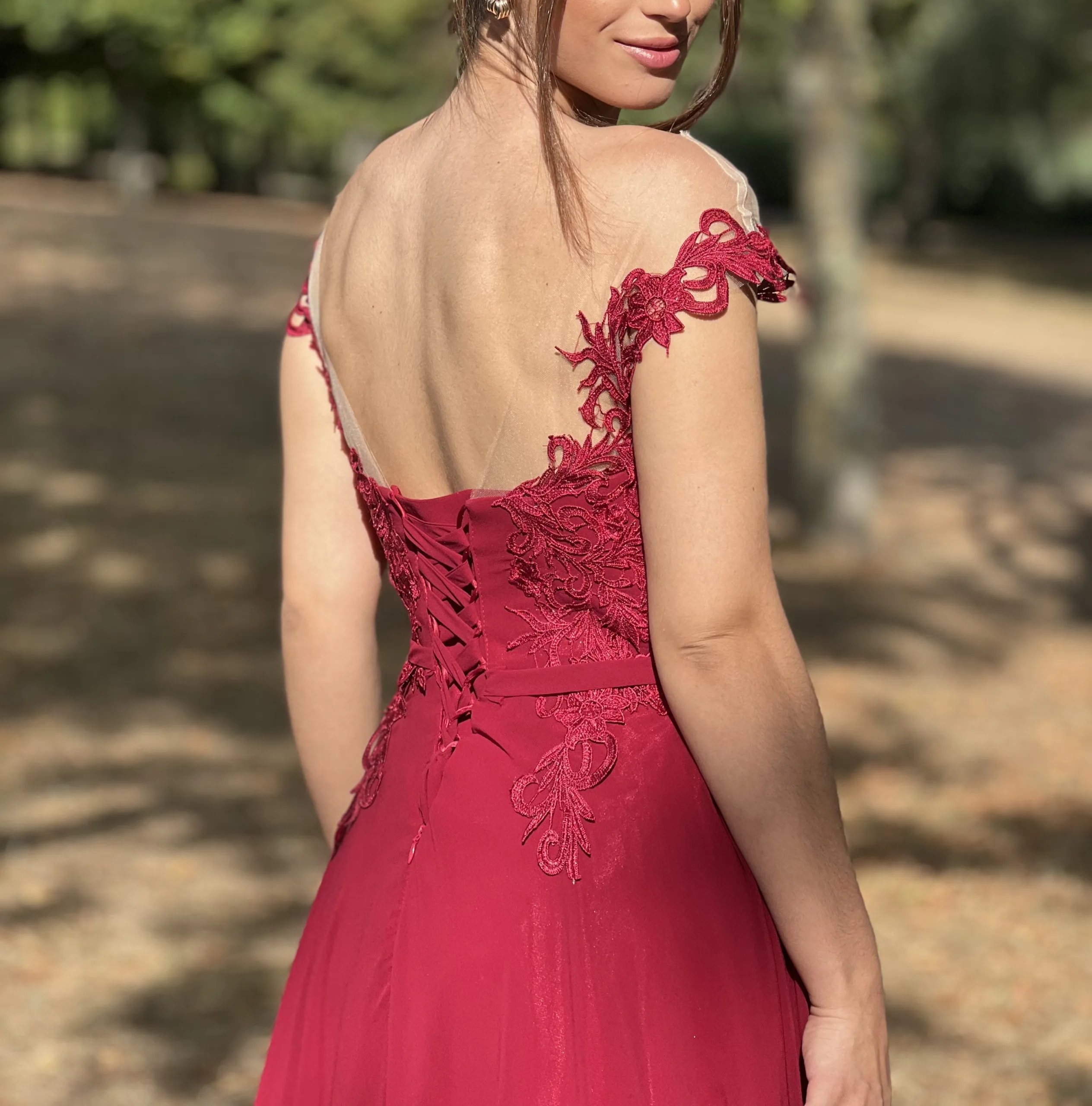 Robe longue de cérémonie fluide à bustier brodé – Image 6