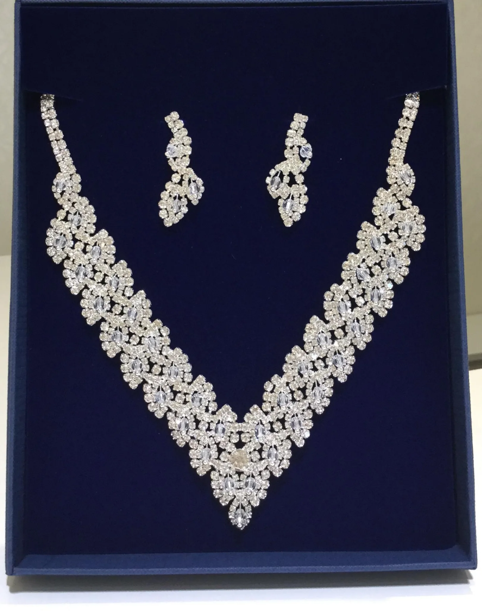 parure de bijoux diamants