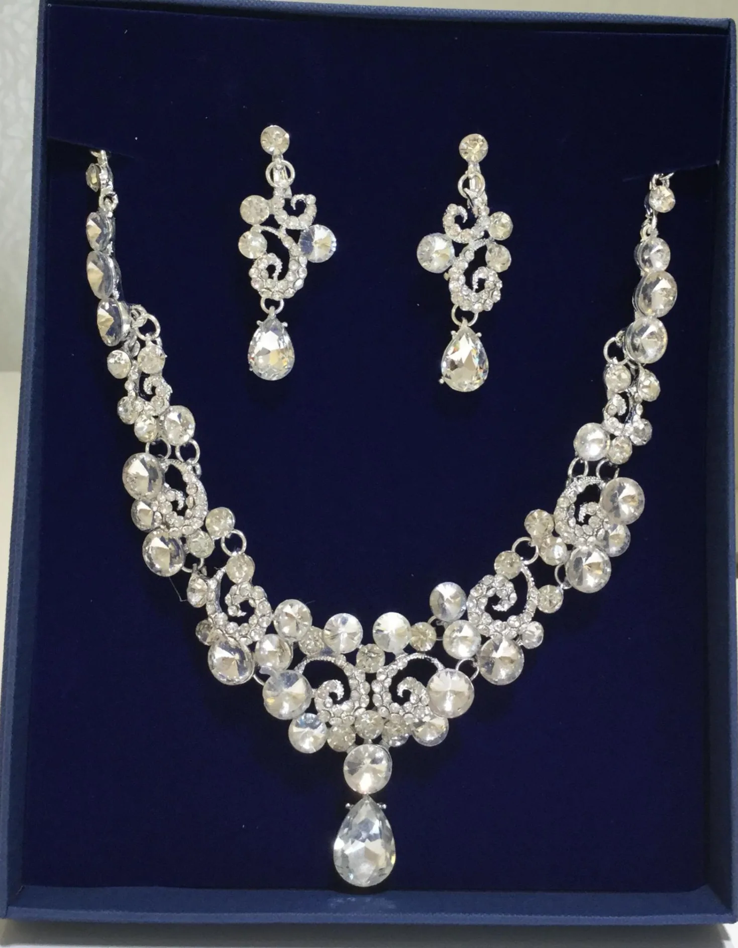 Parure de bijoux en diamants – Élégance intemporelle et éclat précieux – Image 6