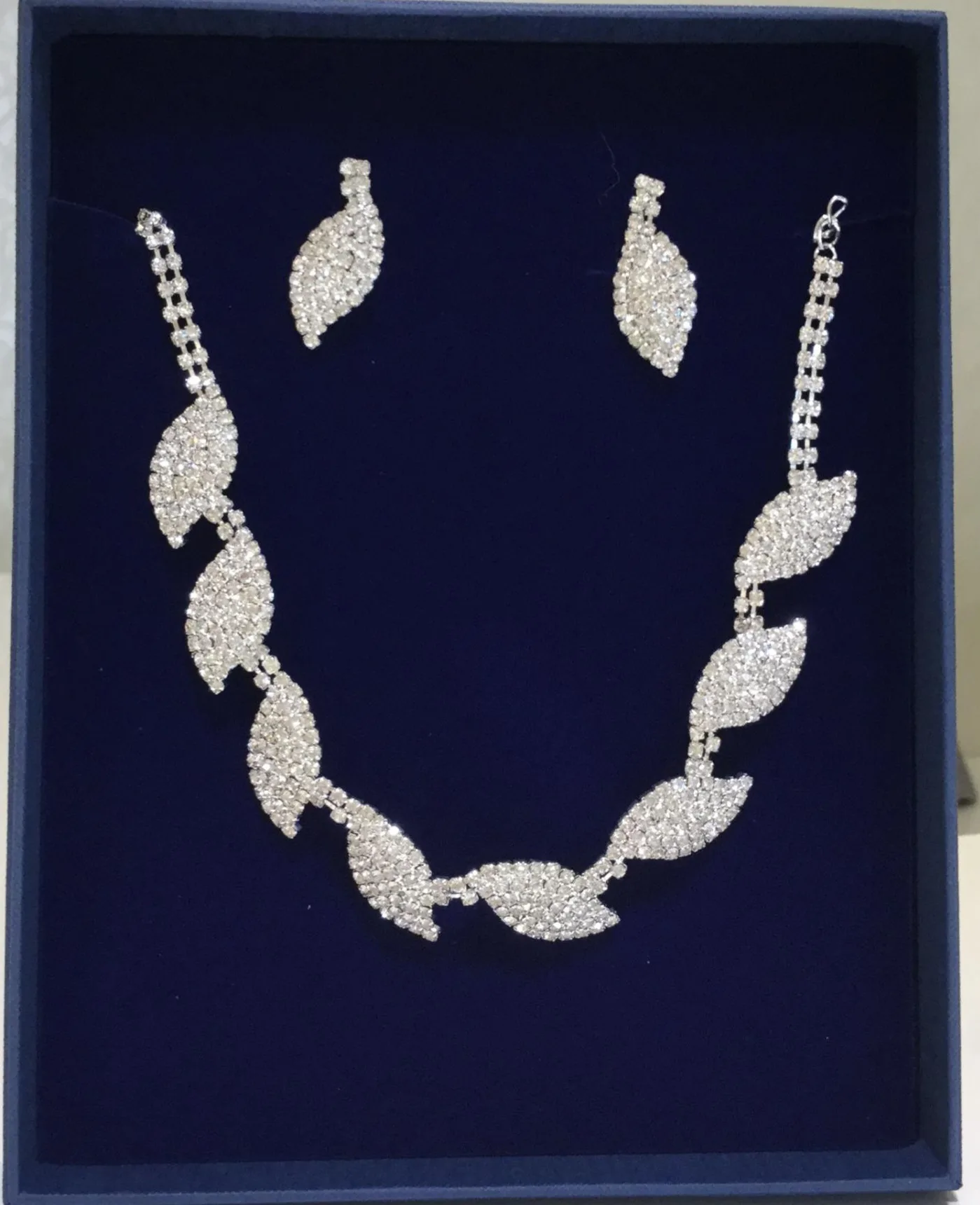 Parure de bijoux en diamants – Élégance intemporelle et éclat précieux – Image 4