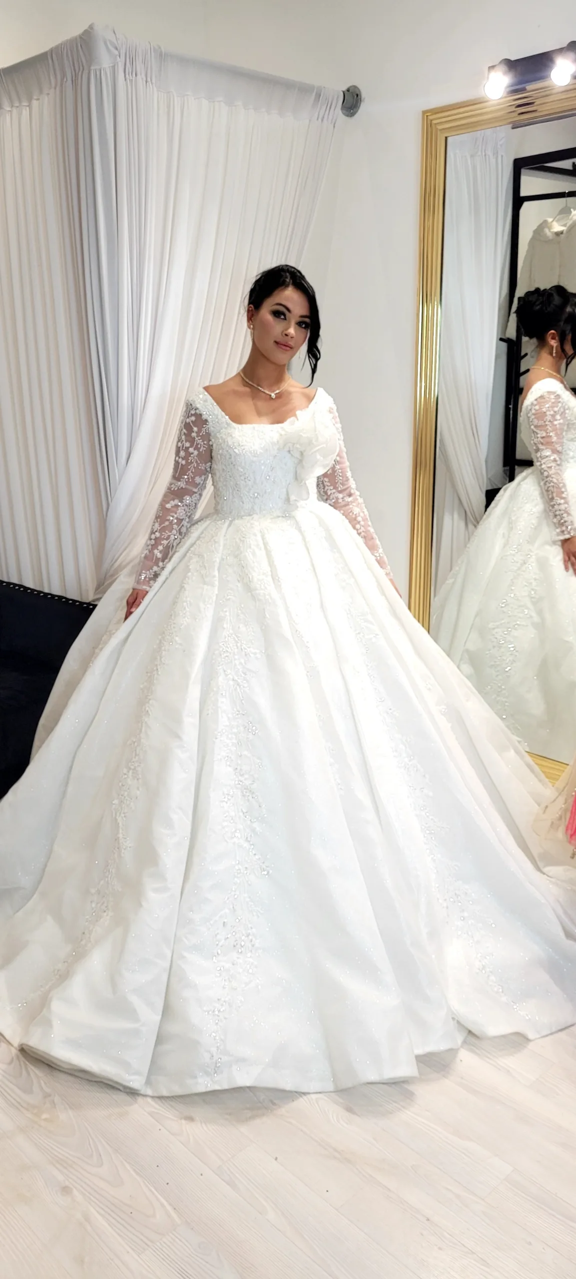 Prestige Princesse en Dentelle et Manches Longues – Image 3