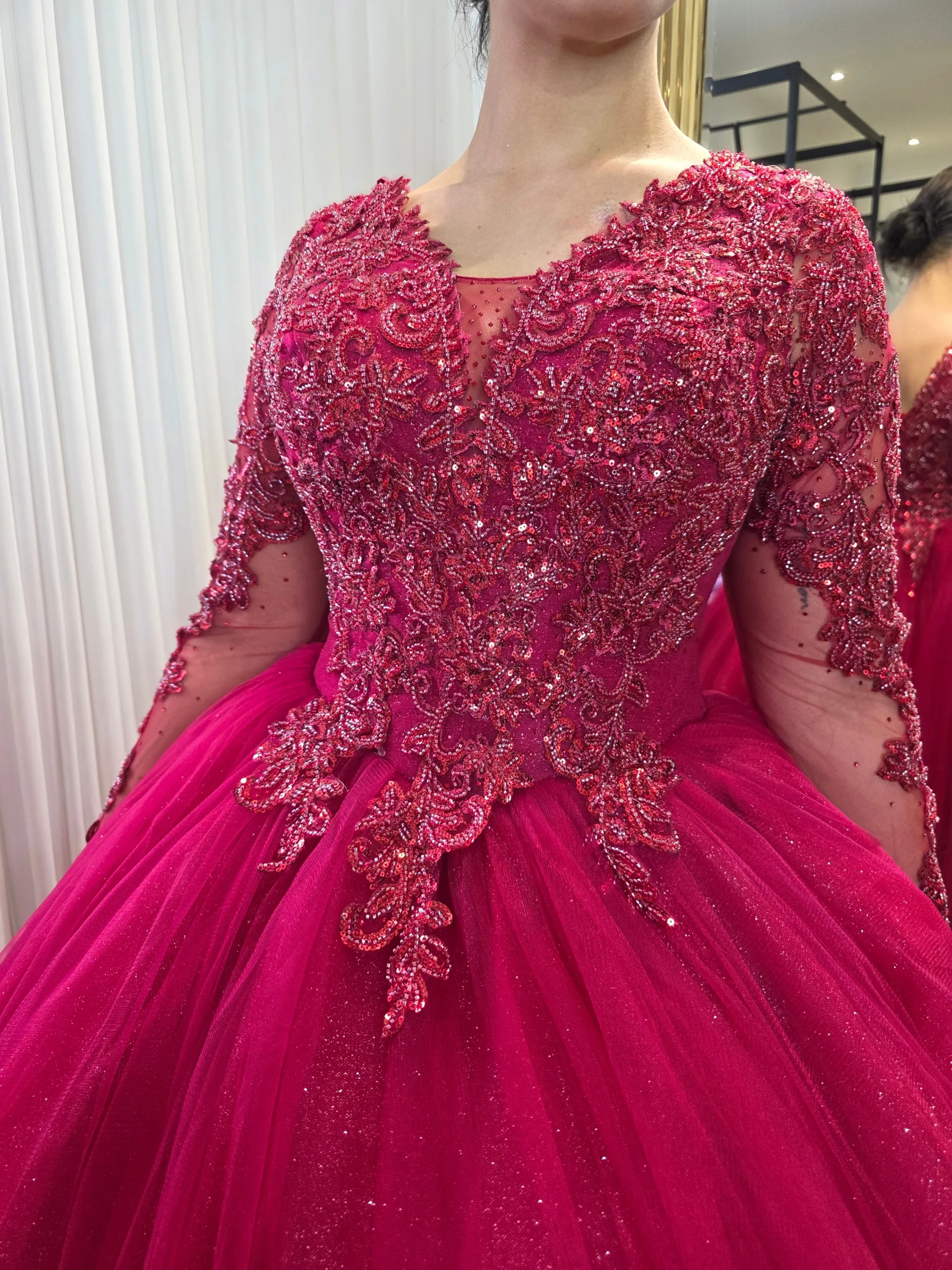 Robe de mariée princesse à manches longues en dentelle – Élégance intemporelle – Image 3