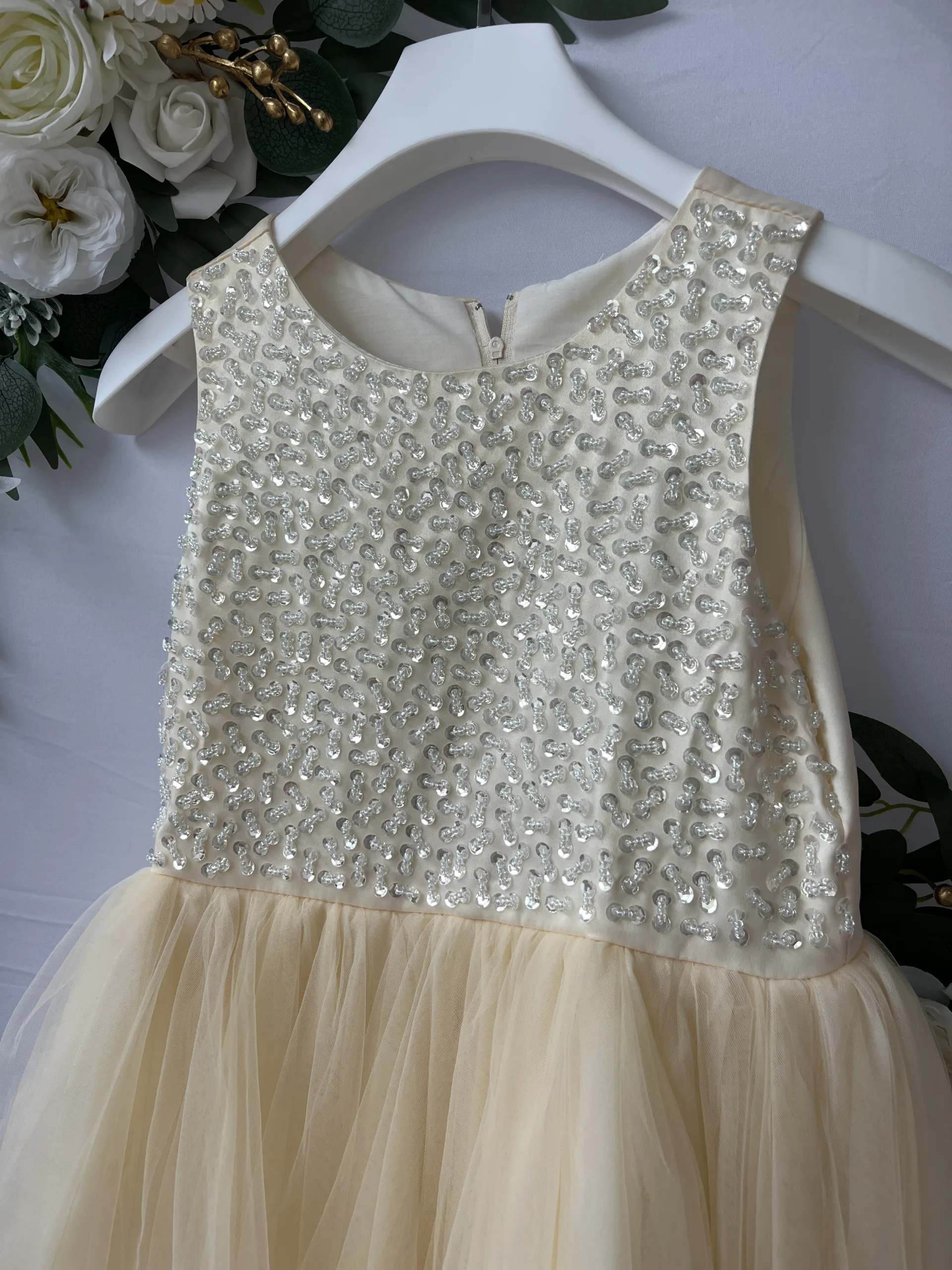 Robe cérémonie fille crème perlée en tulle – Robe princesse élégante pour mariage, baptême et anniversaire – Image 2
