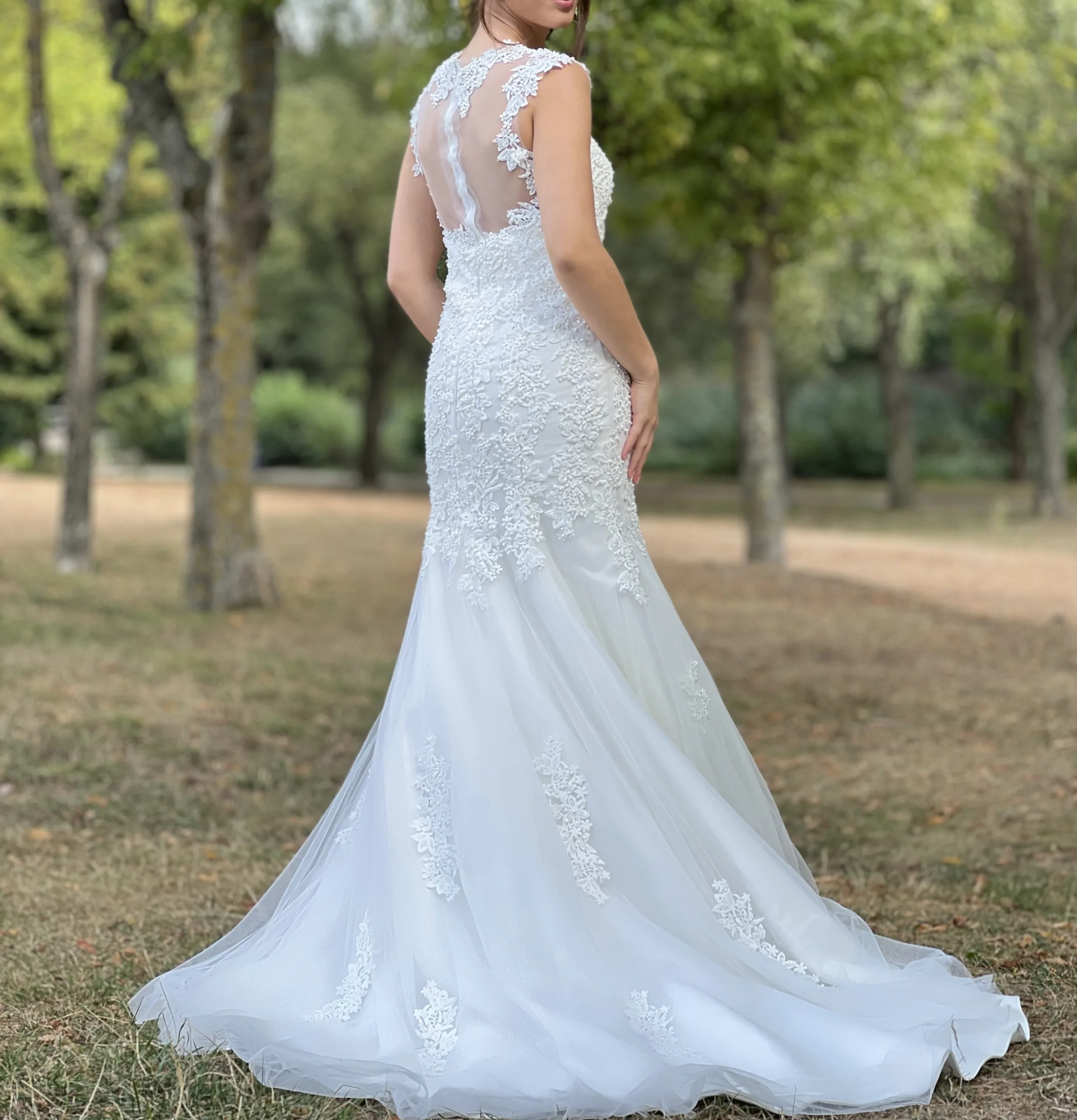 Robe sirène en dentelle florale et tulle nude – Image 2