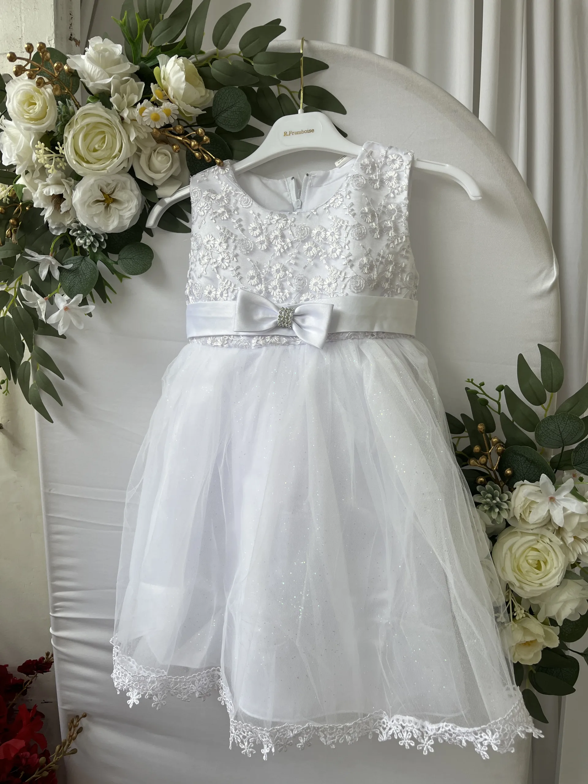 robe blanche de cérémonie bébé