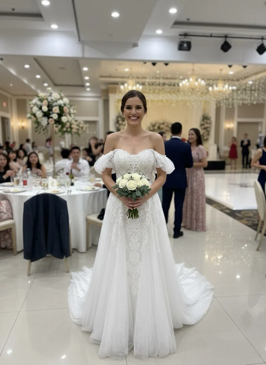 Élégante Robe de mariée 2-en-1 à bustier et manches bateau – Image 4