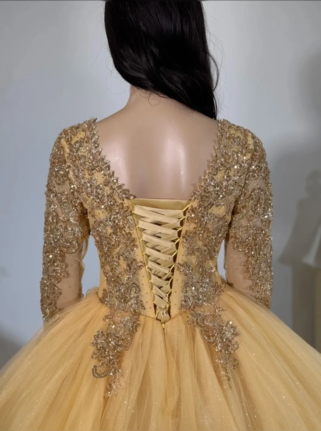 Robe de mariée princesse à manches longues en dentelle – Élégance intemporelle – Image 4