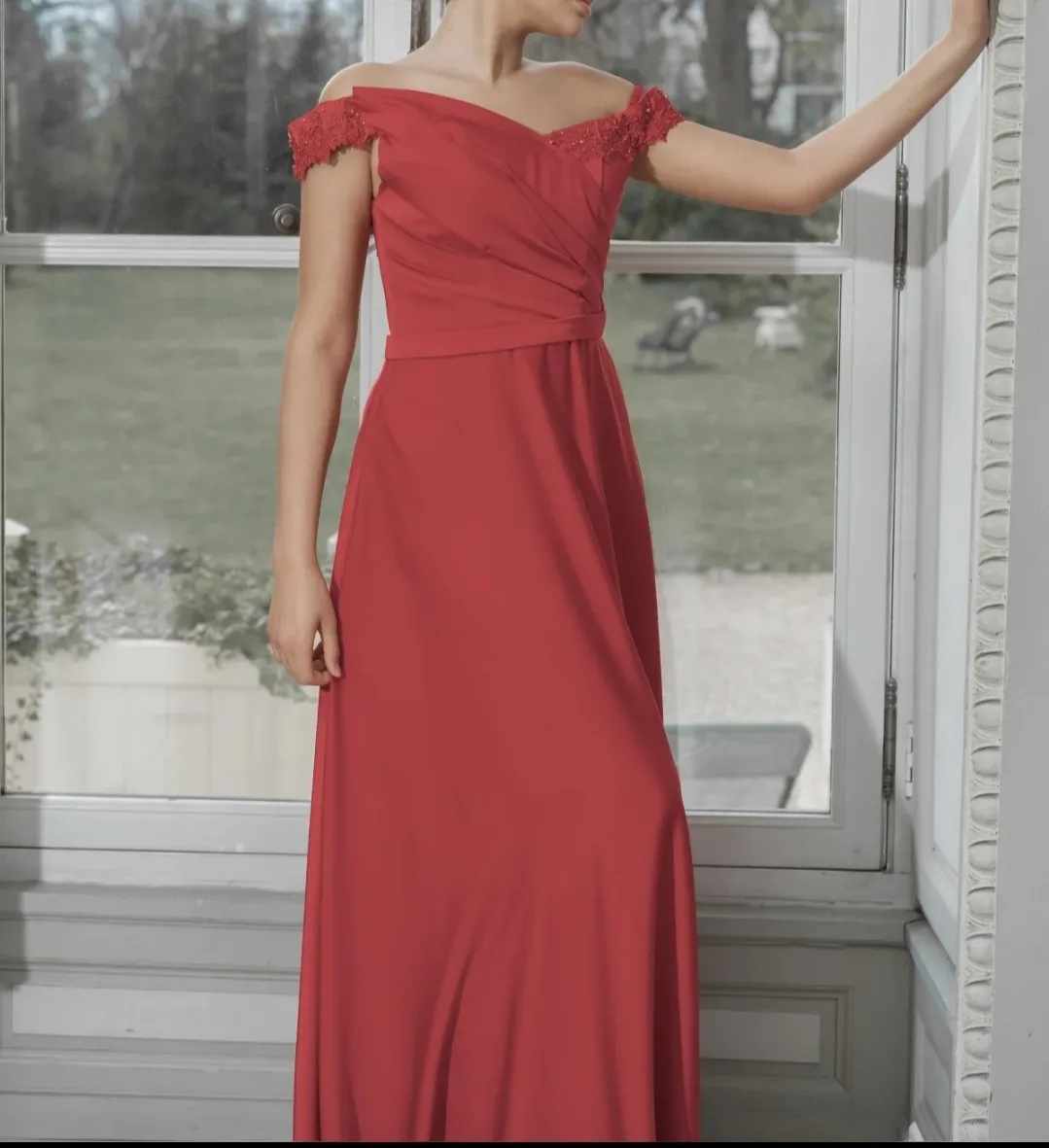 robe de soirée longue en satin