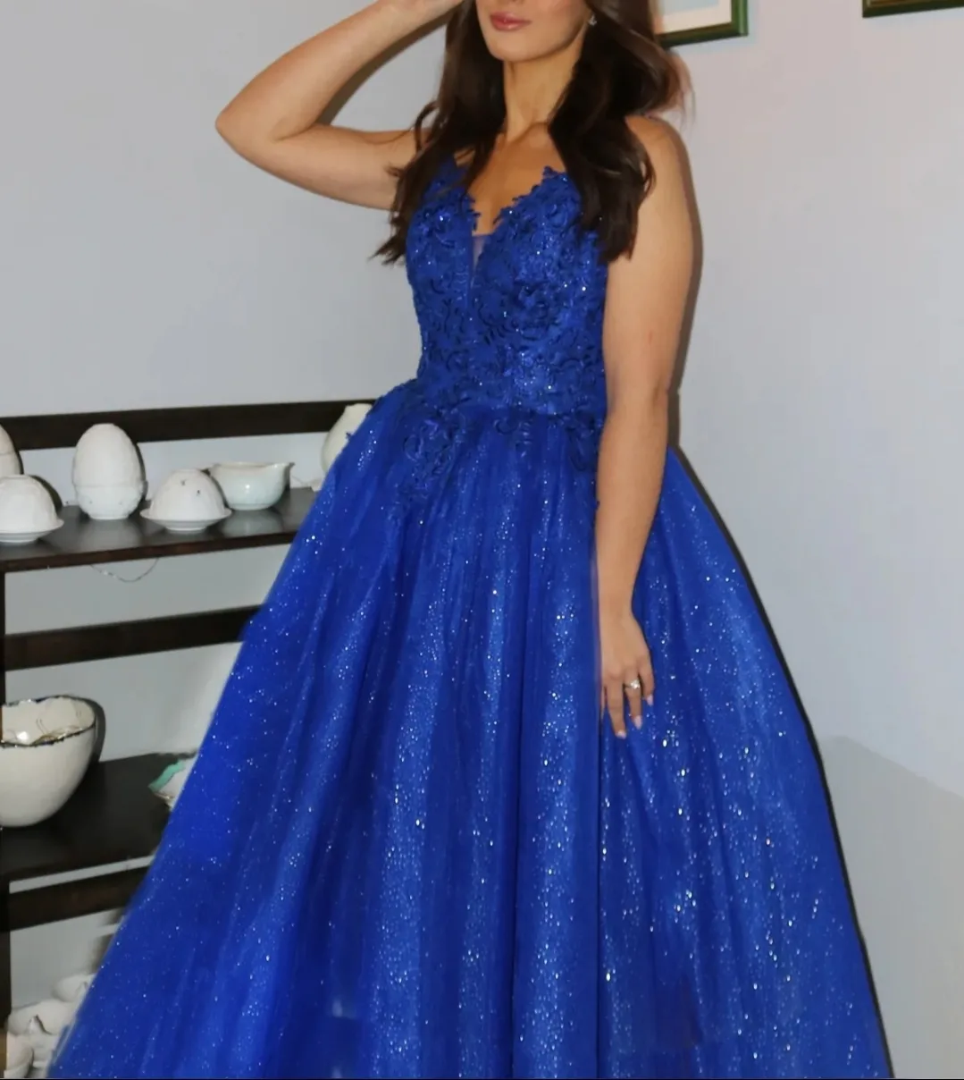 Robe de soirée sous genou style princesse en tulle avec bustier dentelle – Image 4