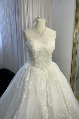 robe de mariée bustier paillettes et dentelles